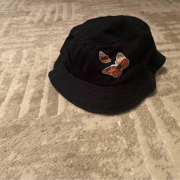 I got this during Covid but I don’t wear it. - Picture 2 of 2